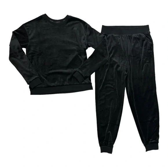 Banana Republic Women's Super Soft Velour Sweatshirt & Jogger Set (Black, M) - Picture 5 of 5